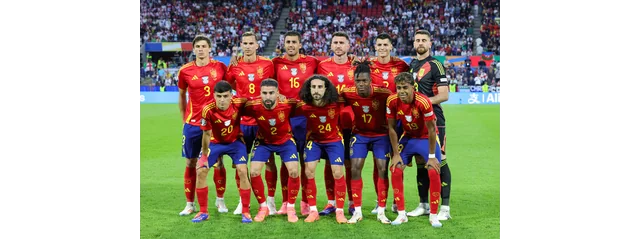 team photo for Spain